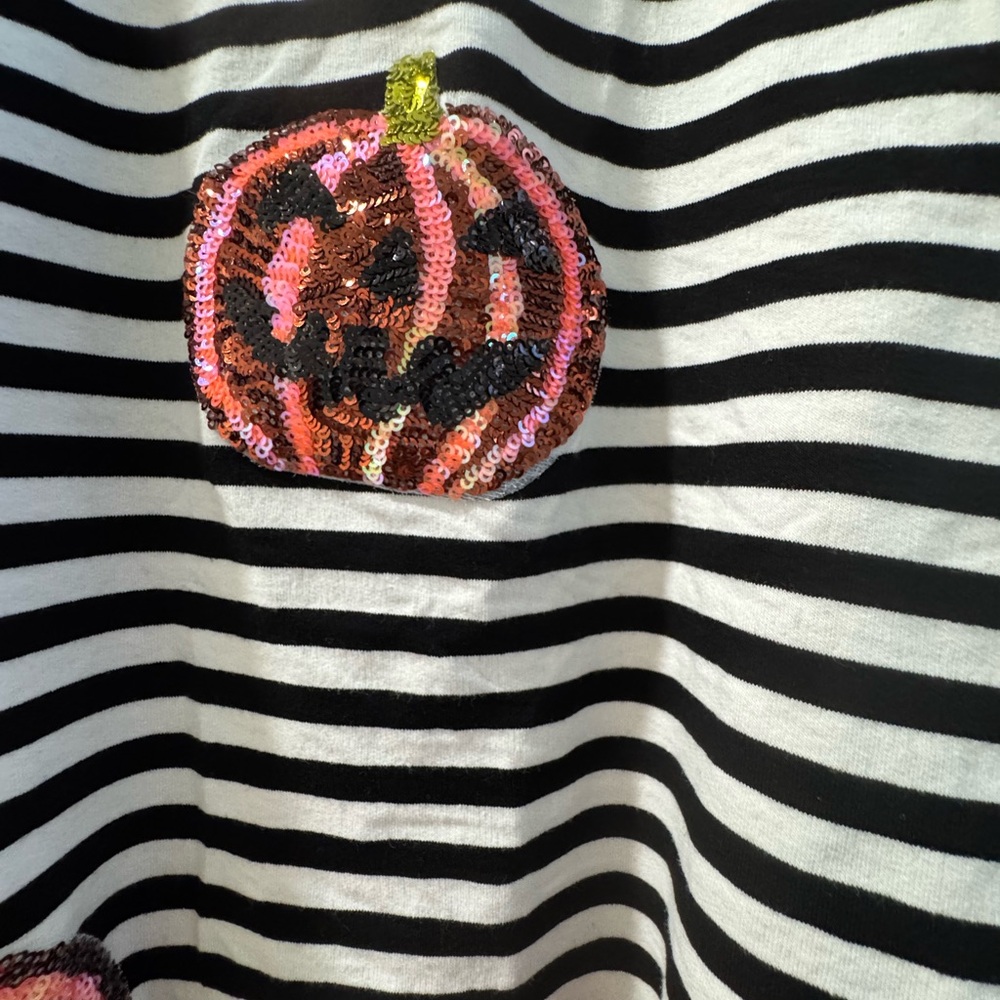 Plus Halloween Striped Sequin Pumpkin Sweatshirt - Picture 5 of 6